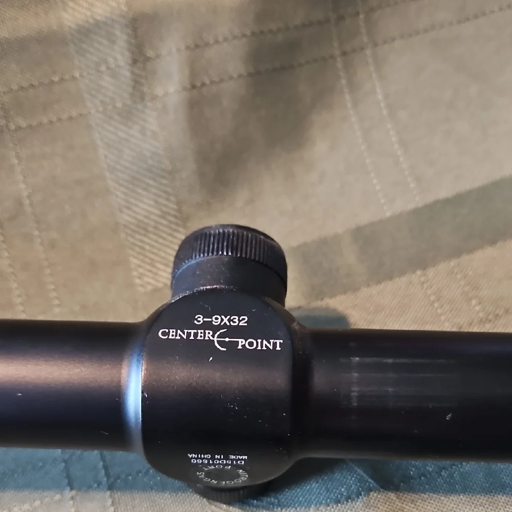 Center Point Black Rifle Scope 3-9x32 - Picture 2 of 7